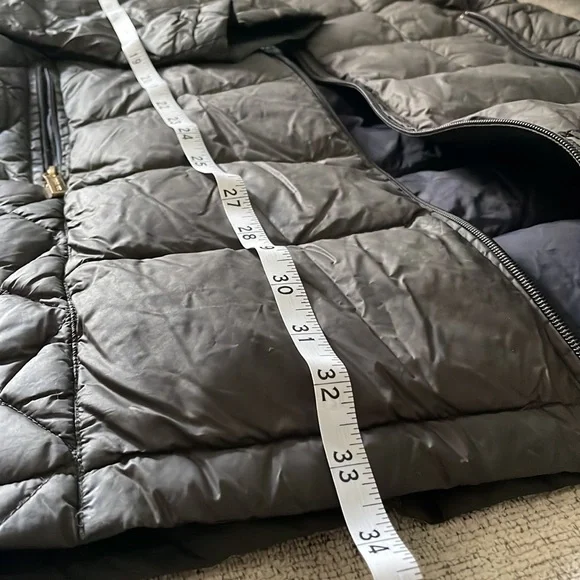 Beautiful Michael Kors dark grey packable down full jacket - Picture 6 of 7